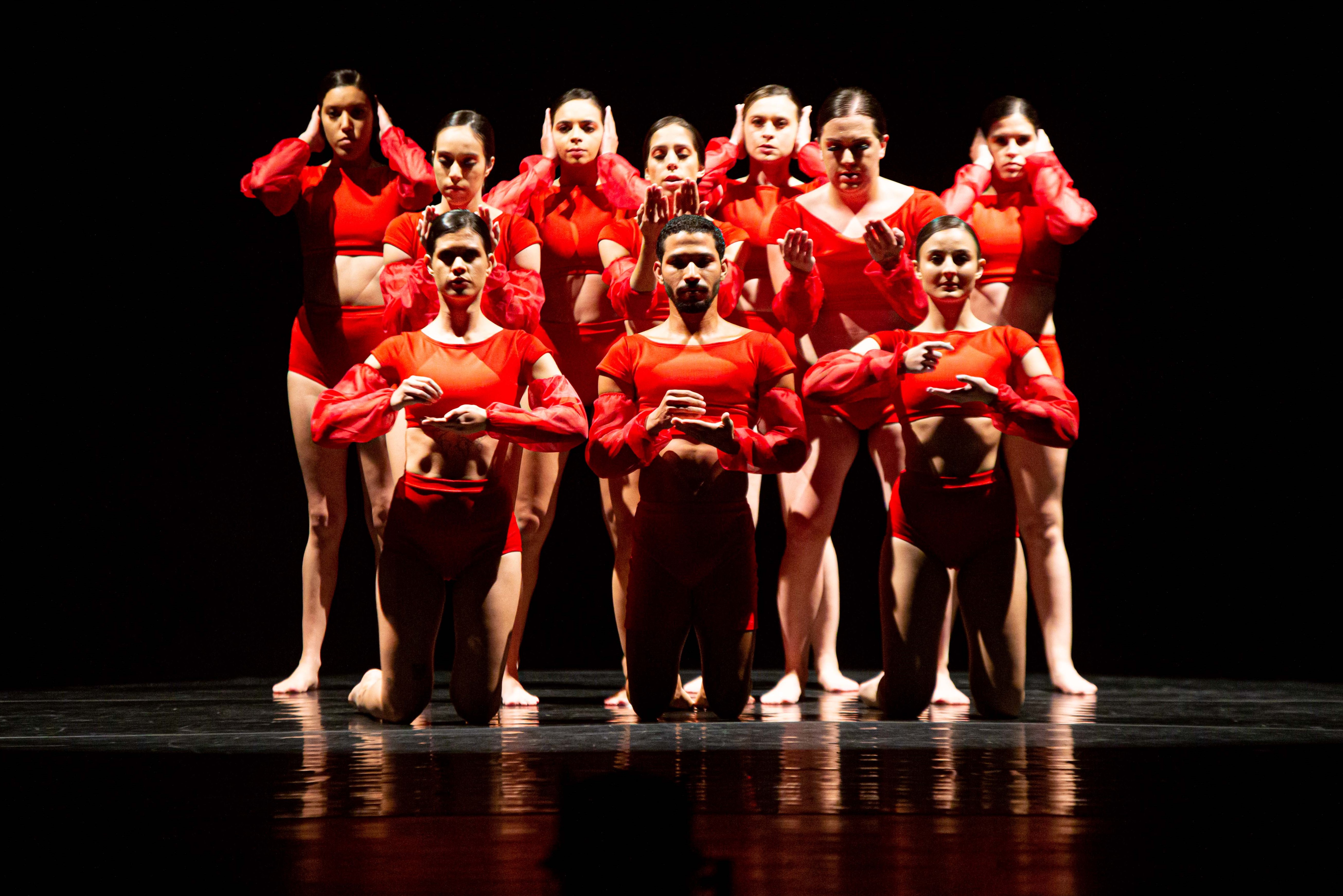 <p><strong>17ª Mostra de Dança da UDESC/CEFID, Teatro Governador Pedro Ivo, Florianópolis-SC. Mostra: 