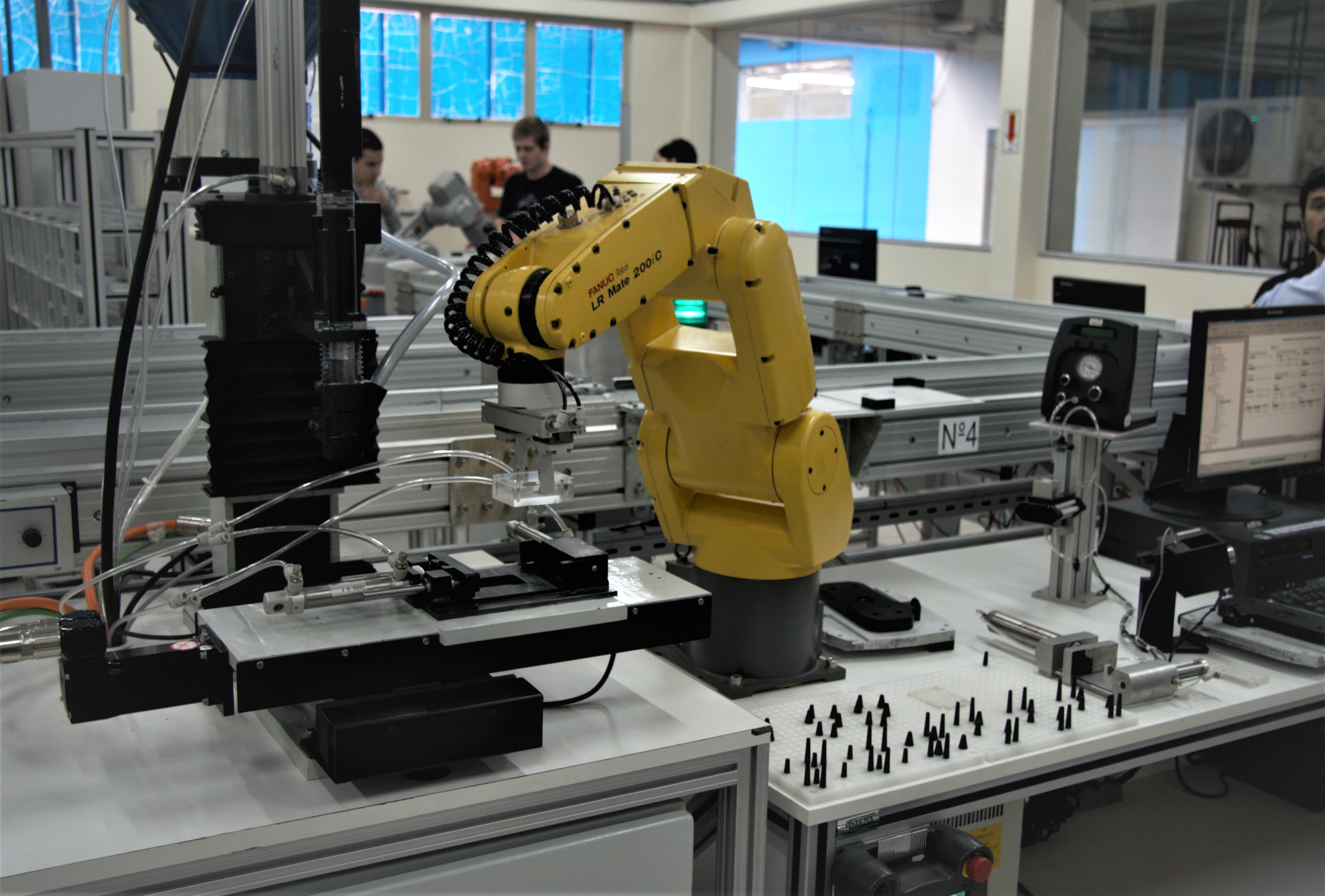 <p>LAMAN - Laboratório de Automação da Manufatura</p>
