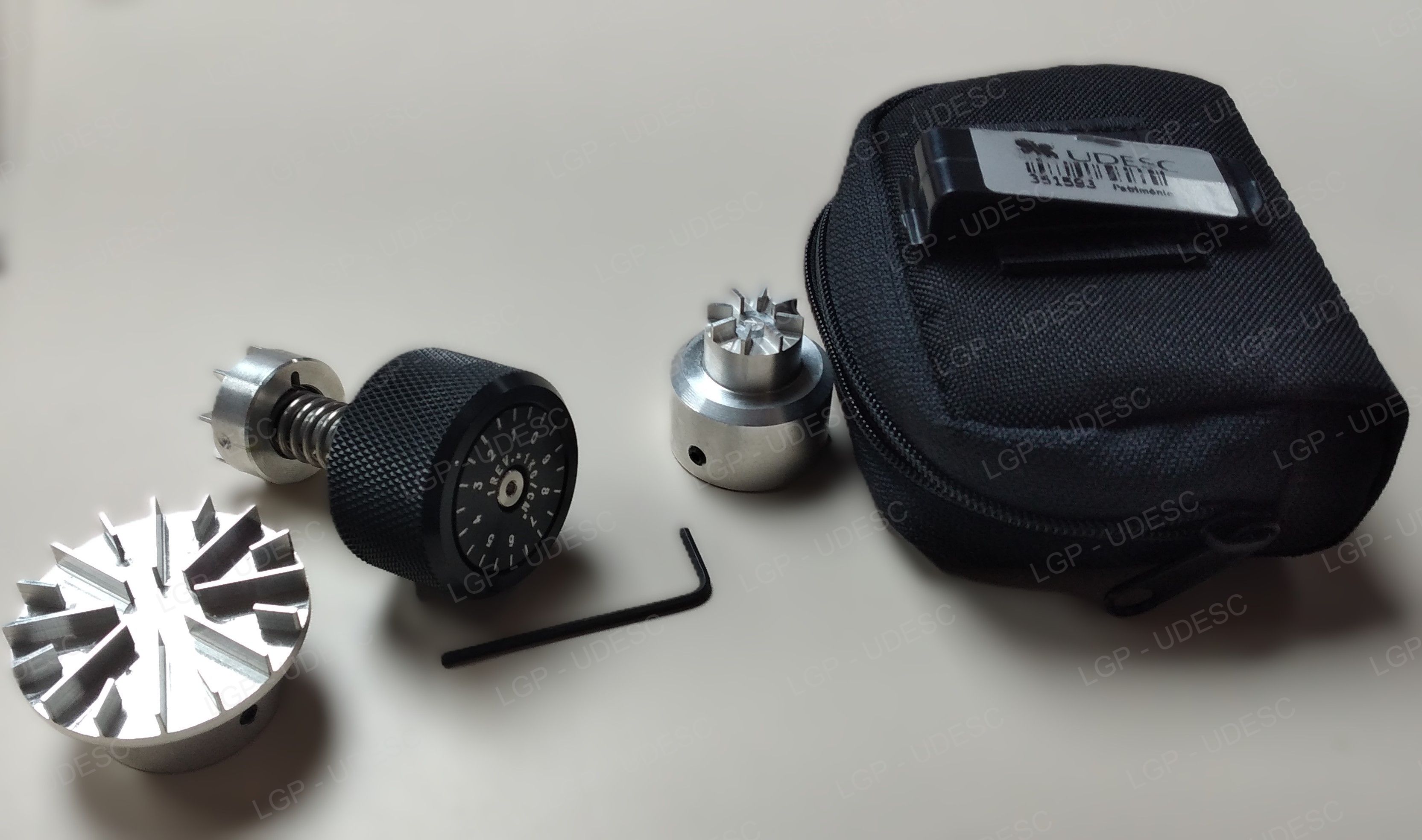 <p><strong>Torv&ocirc;metro de Bolso (Torvane)</strong></p>
