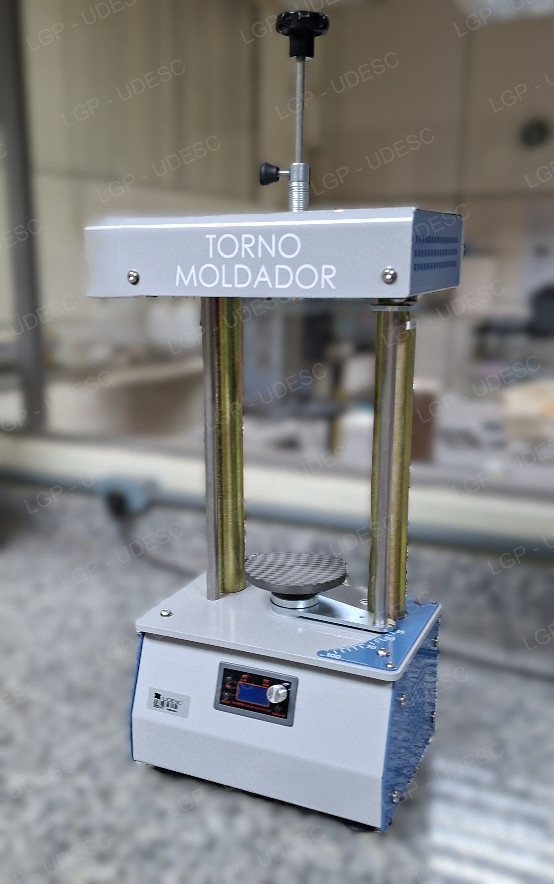 <p>Torno Moldador</p>
