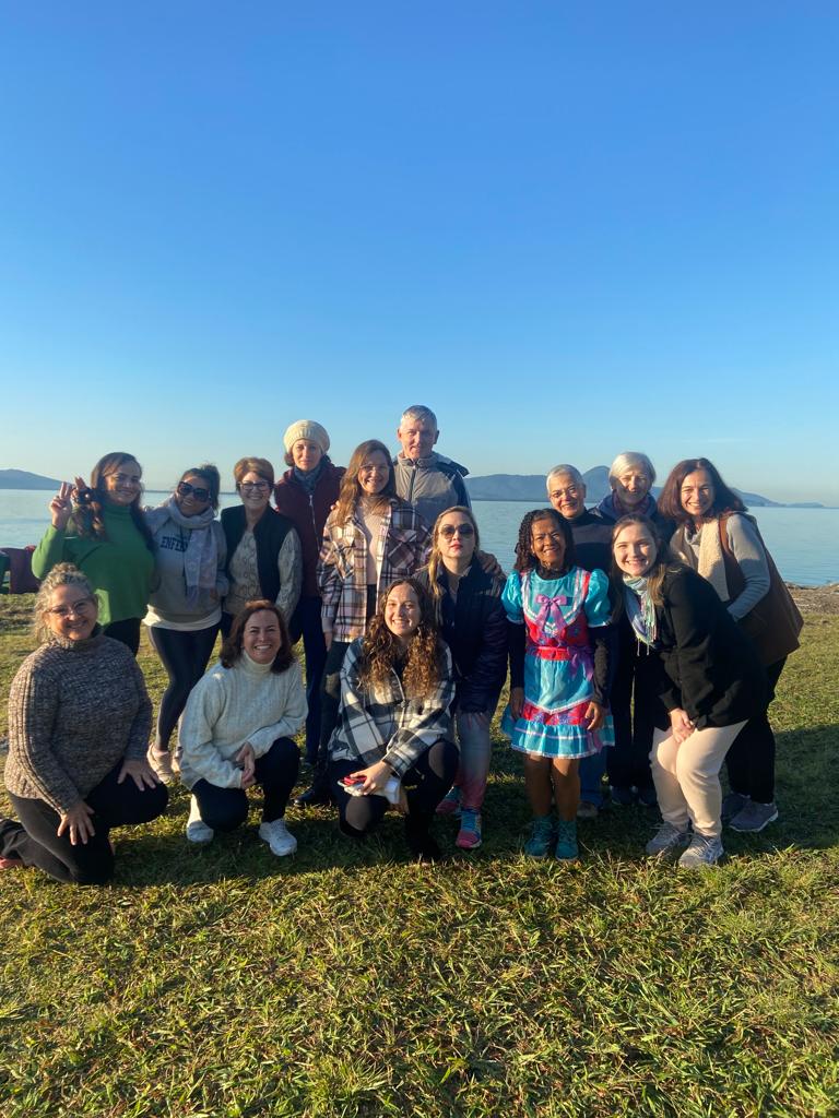 <p>Aulas de alongamento no parque</p>
