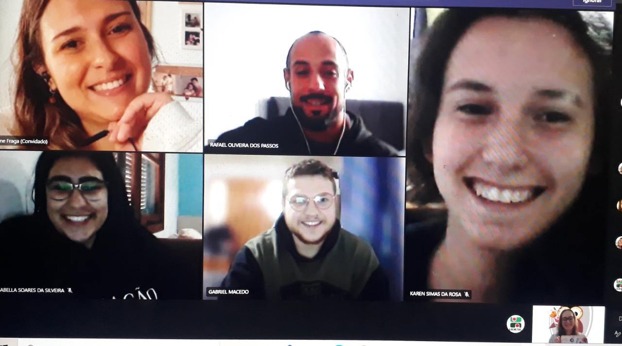 <p>Palestra - Dança nas aulas de Educação Física</p>
