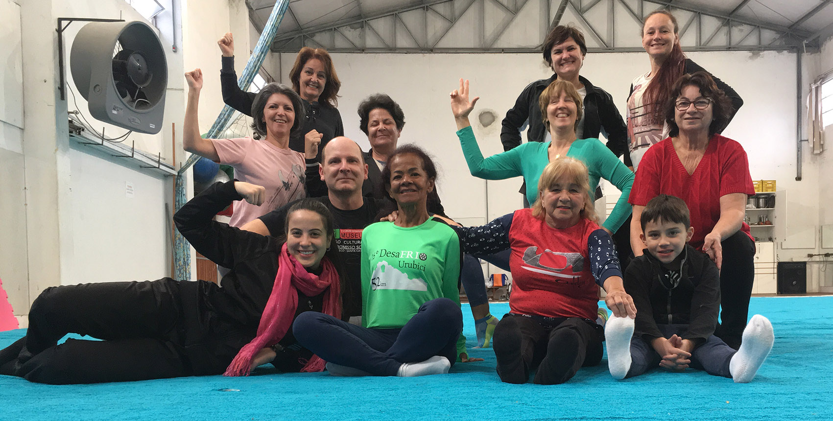 <p><strong>Aula de Alongamento e Ginástica.</strong></p>
