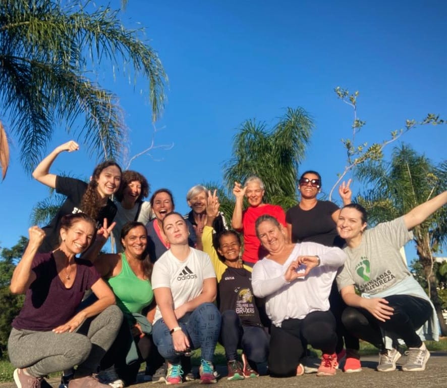 <p>Aulas de alongamento no parque</p>
