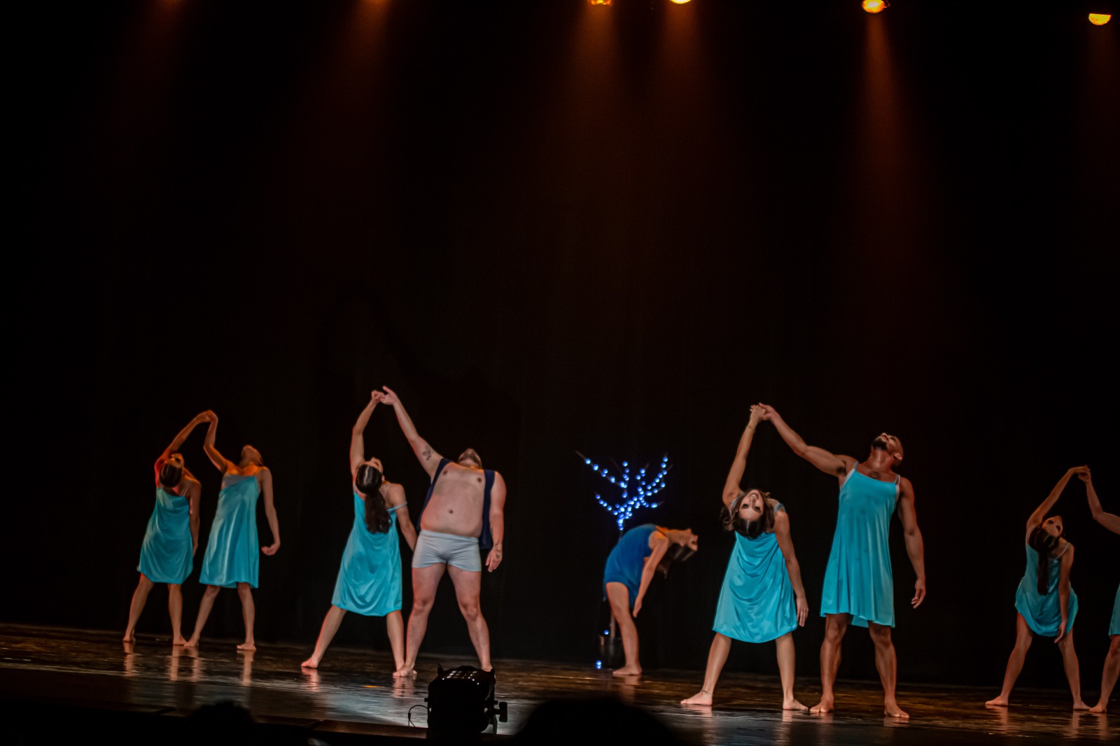 <p><strong>18ª Mostra de Dança da UDESC/CEFID, Teatro Governador Pedro Ivo, Florianópolis-SC. Coreografia: 