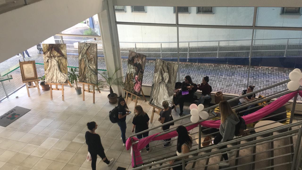 <p>Exposição da artista plástica Tania Stempkowski -  "Ancestralidade"</p>
