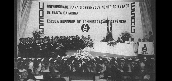Formatura da primeira turma de Administração, em 1969
