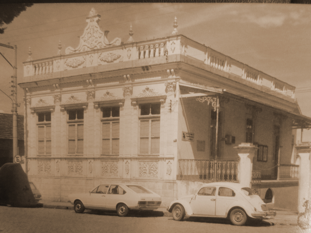 Antigo prédio da Udesc Esag, na Praça dos Bombeiros, no Centro de Florianópolis